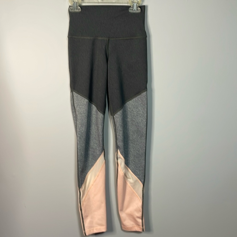 Aerie Chill Play Move Gray and Pink Leggings Size XS